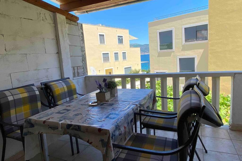 Apartman Toma Lägenhet Slatine Exteriör bild