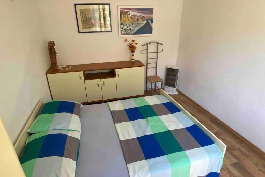 Apartman Toma Lägenhet Slatine Exteriör bild